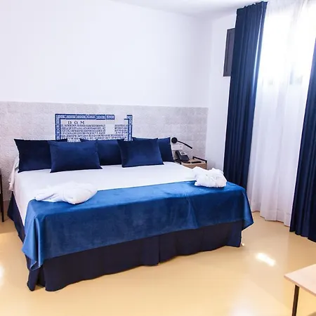 Triana Montalvan 3* Sevilha